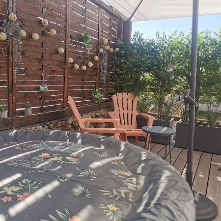 Villa Les cèdres à Uzès Extérieur photo