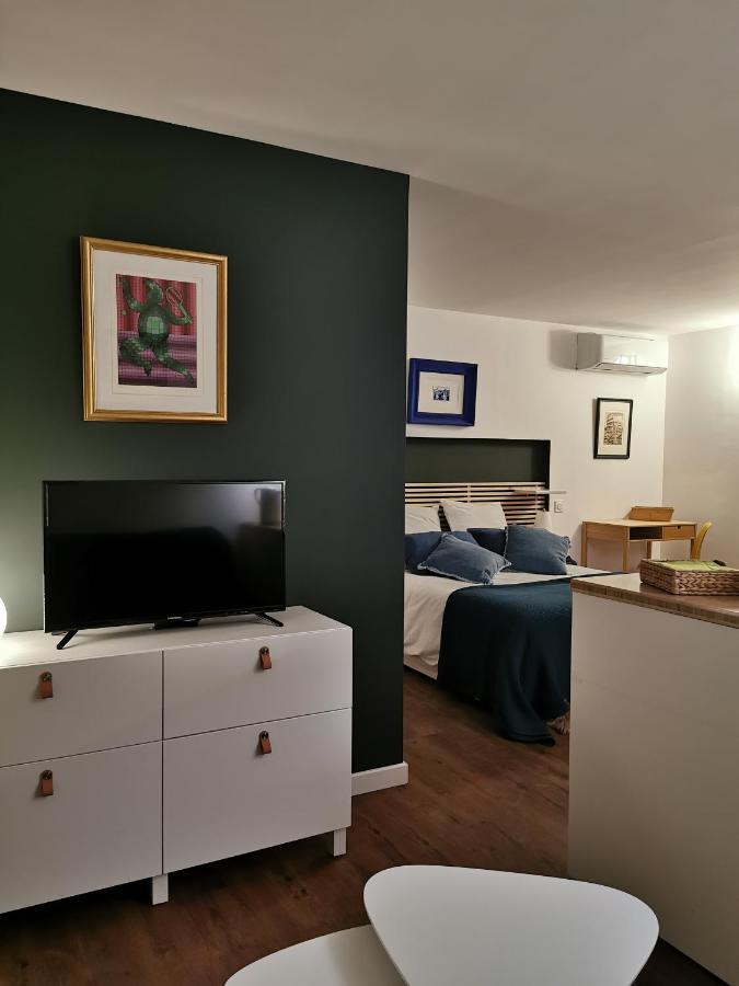 Villa Les cèdres à Uzès Extérieur photo