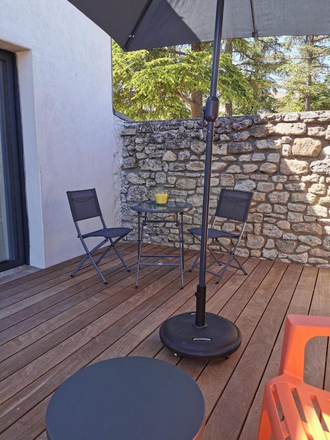 Villa Les cèdres à Uzès Extérieur photo